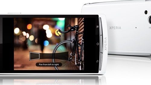 Sony Ericsson presenta lo smartphone Xperia Arc S