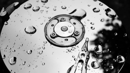 Western Digital riprende la produzione di hard disk in Thailandia