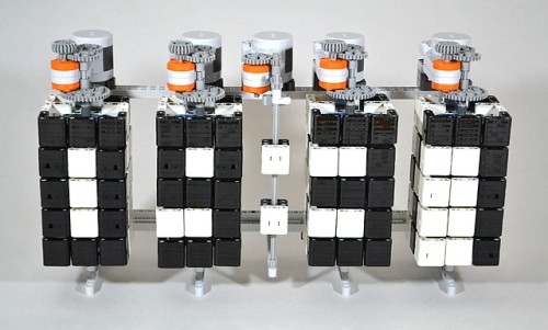 Time Twister: orologio digitale con i Lego