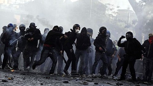 Caccia ai black bloc di Roma su Facebook e Twitter