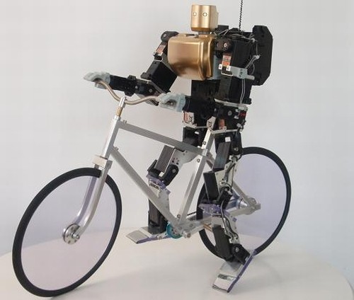 Primer-V2: piccolo robot che va in bicicletta