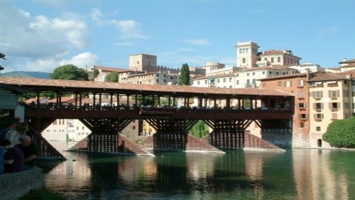 Bassano del Grappa prima città totalmente WiFi grazie a Fastweb e a Diesel