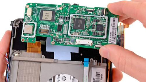Amazon Kindle Fire messo a nudo da iFixit