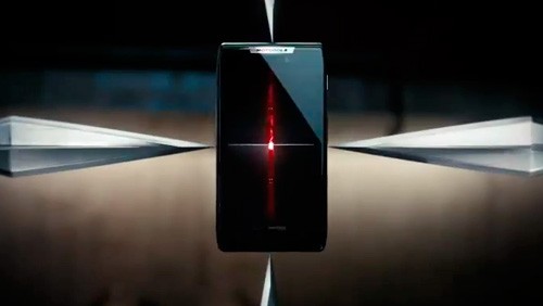 Motorola Droid RAZR in uno spettacolare spot TV