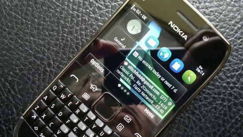 Symbian Belle su Nokia E6: l'update trapelato online