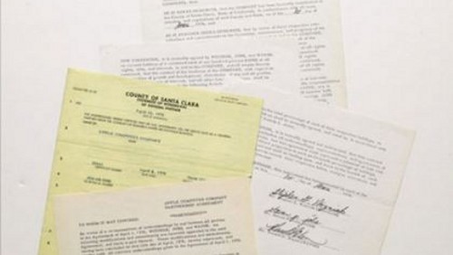 Primo contratto Apple venduto per 1,60 milioni di dollari