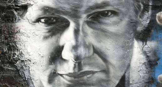 Julian Assange, uno show TV sul mondo di domani