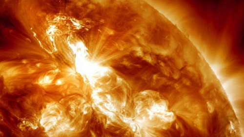 Tempesta solare in corso: quali le conseguenze per i dispositivi?