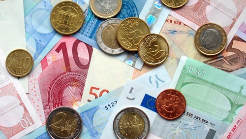 Credito al consumo, UE indaga sulle irregolarità nel Web