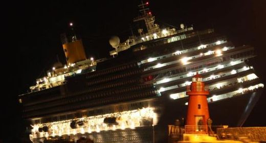 Costa Concordia, tragedia e racconti su Facebook