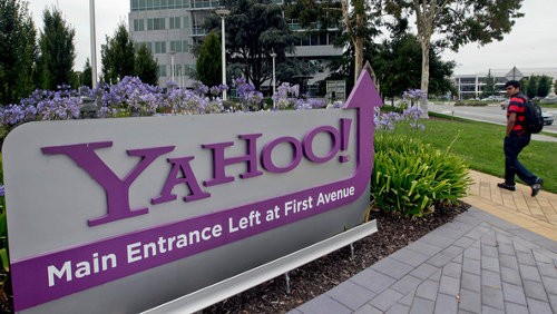Facebook e Yahoo: guerra sul fronte brevetti