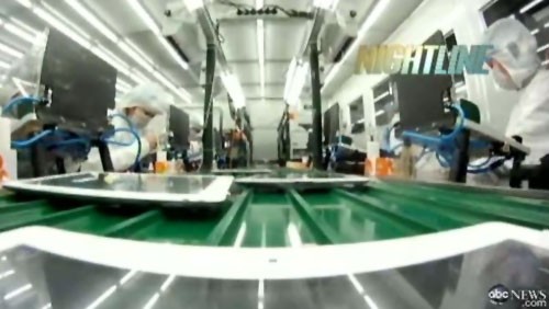 Apple: ABC filma gli impianti Foxconn