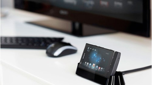 MWC 2012: Sony Xperia P SmartDock, lo smartphone diventa PC