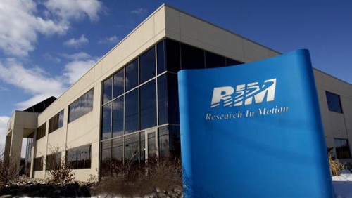 RIM, così riduce le spese e mantiene i BlackBerry