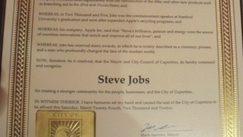 Steve Jobs premiato dalla Camera di Commercio di Cupertino