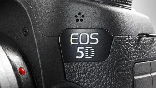Canon EOS 5D Mark III, firmware per problemi autofocus