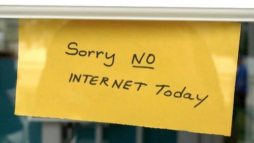 Fbi: il 9 luglio centinaia di migliaia di computer a rischio disattivazione internet