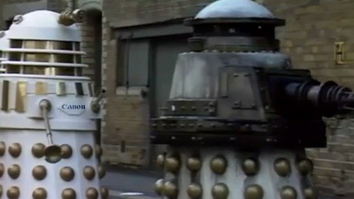 Canon EOS 3D in arrivo e produzione con robot dal 2015