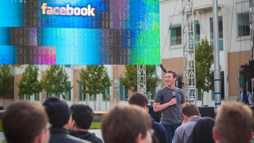 L'hackaton di Facebook nelle ore dell'Ipo in Borsa