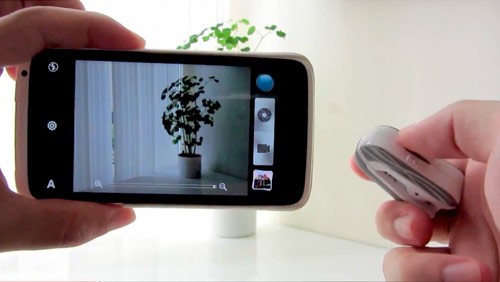 HTC One X, controllo fotocamera con l'auricolare BT