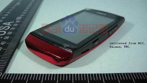 Nokia 305, 306 e 311, nuovi S40 in arrivo: foto