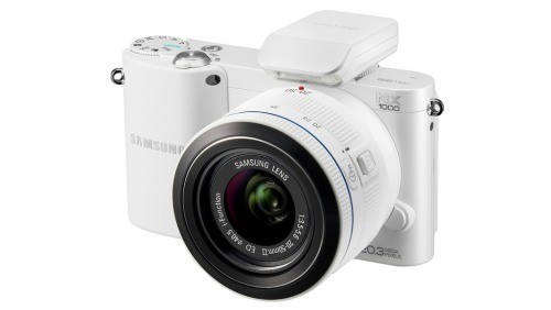 Samsung NX, nuove fotocamere con WiFi integrato