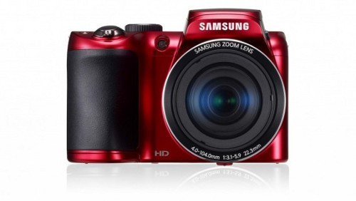 Samsung WB100, a metà tra compatta e reflex