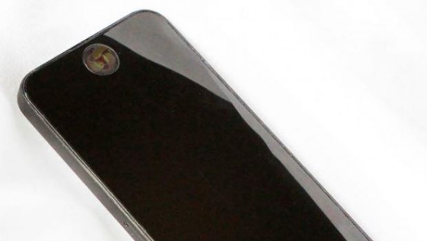 I mockup fisici dell'iPhone 5 per produrre le cover