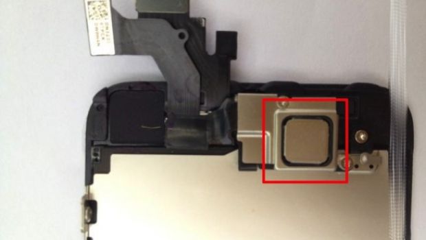 Ecco la foto del presunto chip NFC di iPhone 5