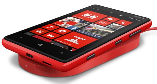 Nokia Lumia 920, il caricatore è gratis