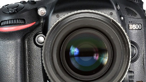 Nikon D600, prestazioni in linea con la D800
