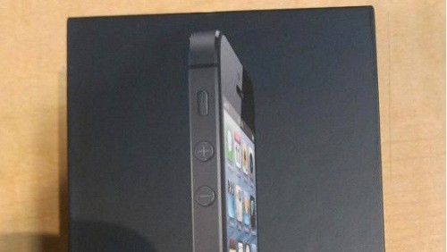 iPhone 5, unboxing a confronto con iPhone 4S