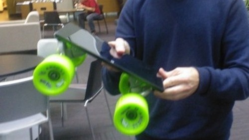 Microsoft Surface, tablet o skateboard?