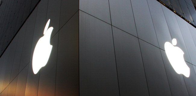 Apple da record, ma previsioni fredde