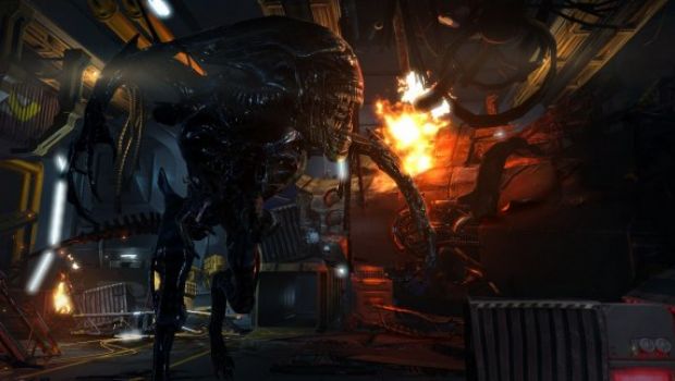 Aliens: Colonial Marines - umani e Xenomorfi si scontrano in foto