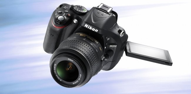 Nikon D5200, in Italia il prezzo parte da 920 euro