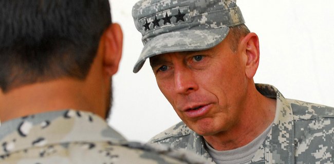 Petraeus, le email rimanevano in bozza