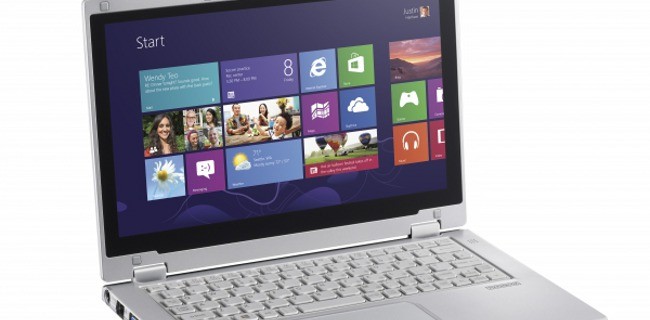 Toughbook CF-AX2, l'ultrabook che diventa tablet