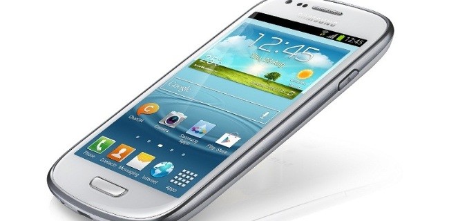 eBay offerta del giorno: Galaxy S3 Mini a 279 euro
