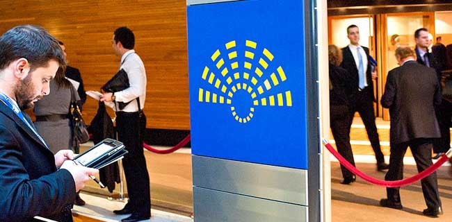 L'Europarlamento respinge la legge anti porno