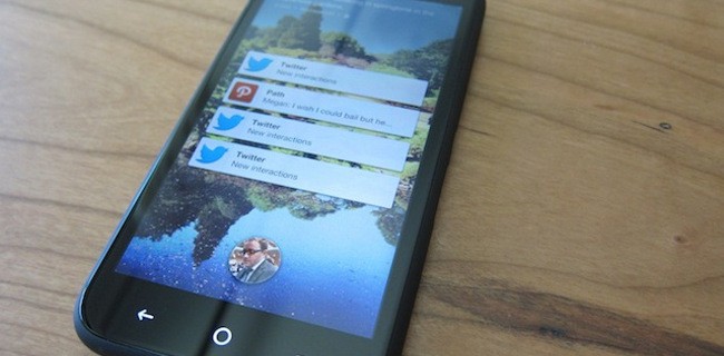 HTC First con Facebook Home, le prime recensioni