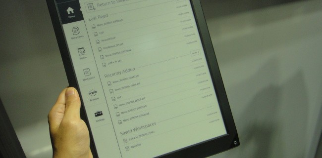 Sony mostra un e-reader in formato A4