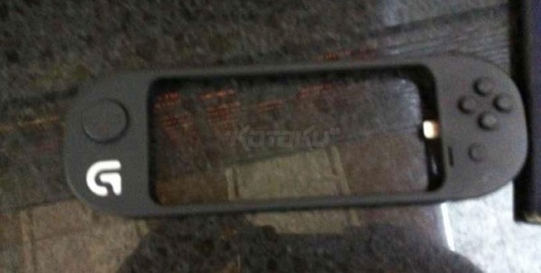 Il prototipo di controller di gioco targato Logitech e dedicato a iPhone