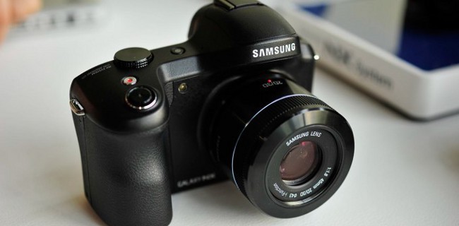 Samsung Galaxy NX, la prima mirrorless 4G LTE