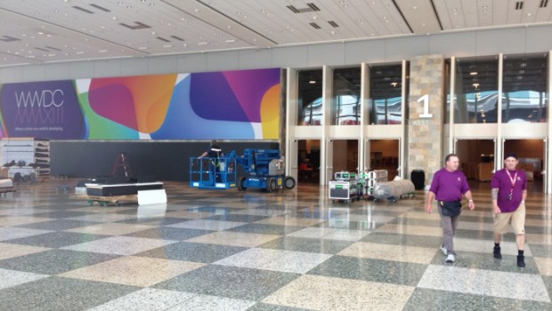 WWDC 2013: prime foto del Moscone West adobbato a festa