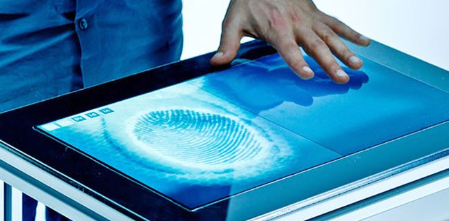 Il touchscreen che legge le impronte digitali