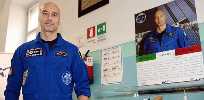 Parmitano a spasso nello spazio: diretta streaming