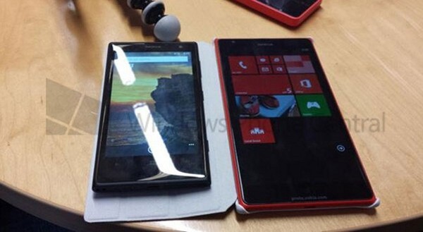 Nokia Lumia 1520, il phablet a destra
