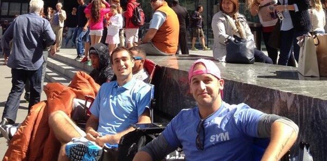 Nuovi iPhone: già in fila davanti agli Apple Store