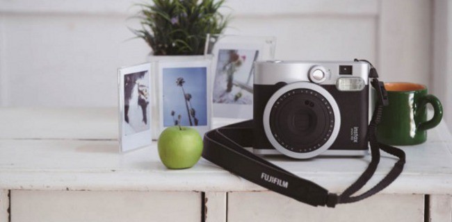 Fujifilm, una nuova fotocamera istantanea vintage
